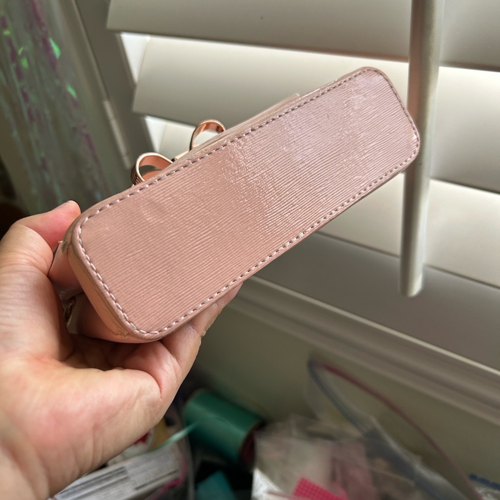 🖤Ted Baker Pink Clutch with Metallic Bow - Picture 9 of 16